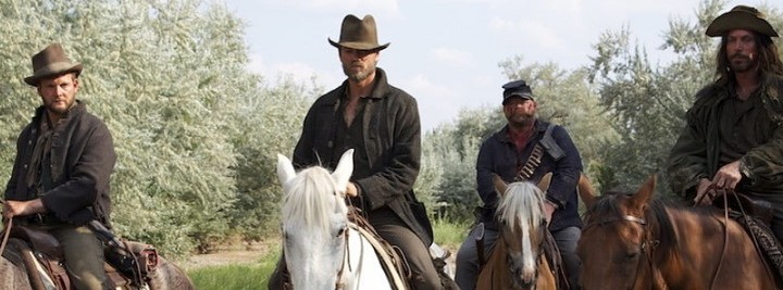 Ángeles y forajidos